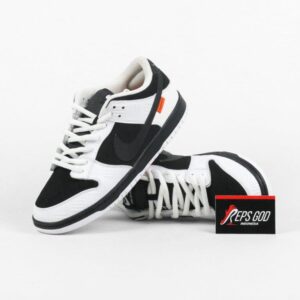 Nike SB Dunk Low Pro x Tightbooth Black and White Authentic