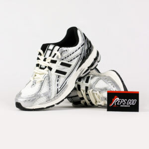 Sepatu New Balance NB 1906R White Silver Black Sneakers Authentic