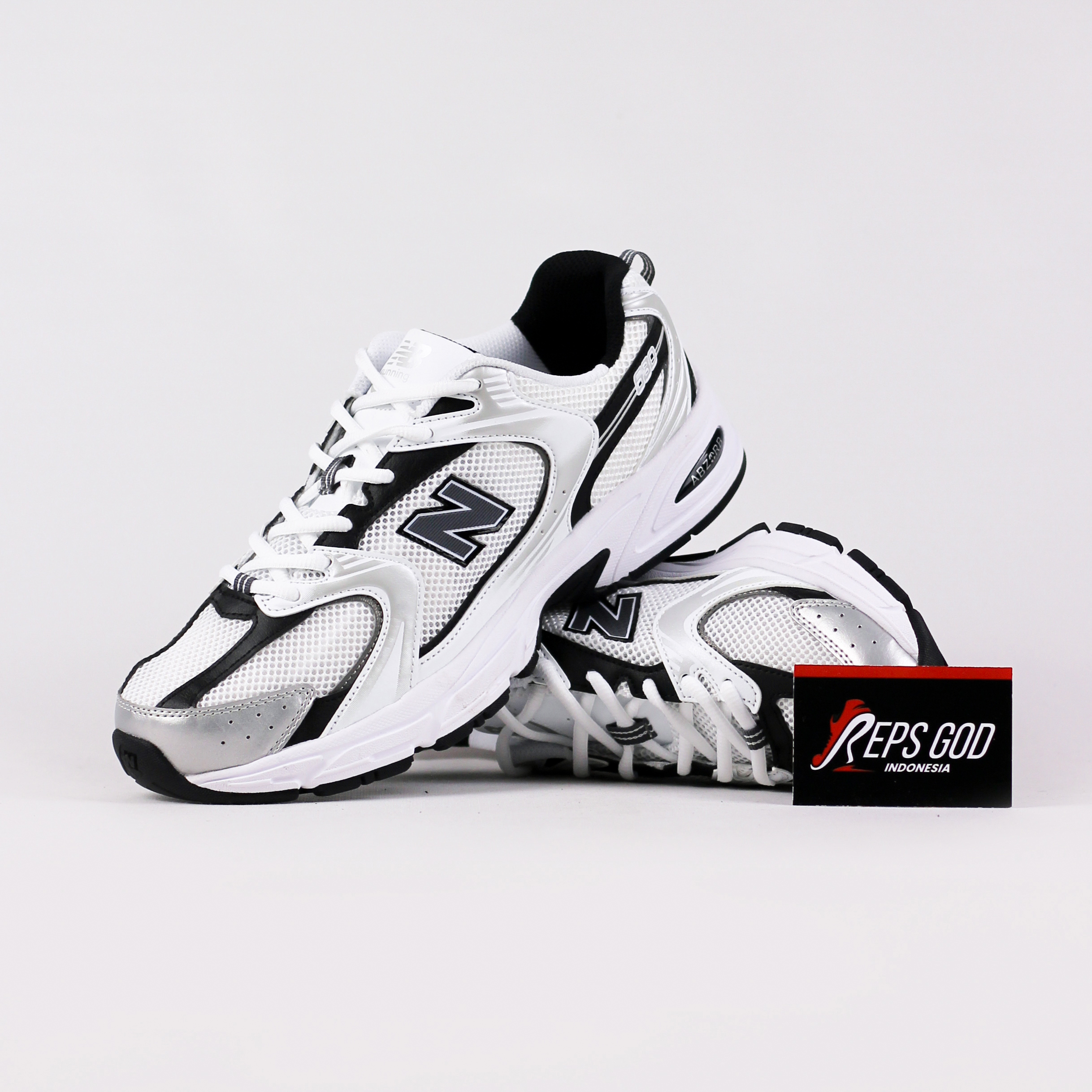 New Balance NB 530 White Silver Metallic Black Sneakers Authentic