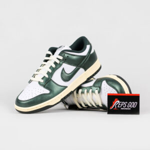 Sepatu Nike Dunk Low Retro Vintage Green Sneakers Authentic