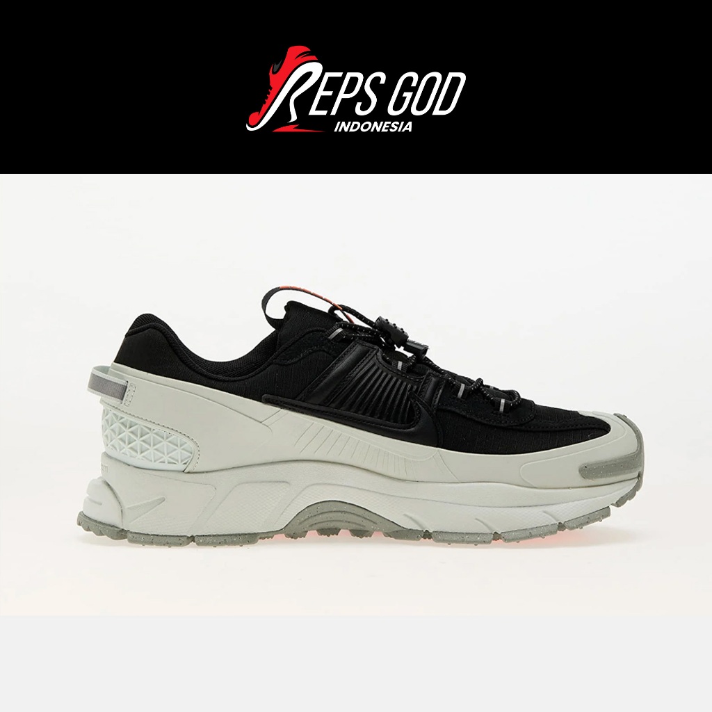 Sepatu Nike Zoom Vomero Roam Black Light Silver Sneakers Authentic
