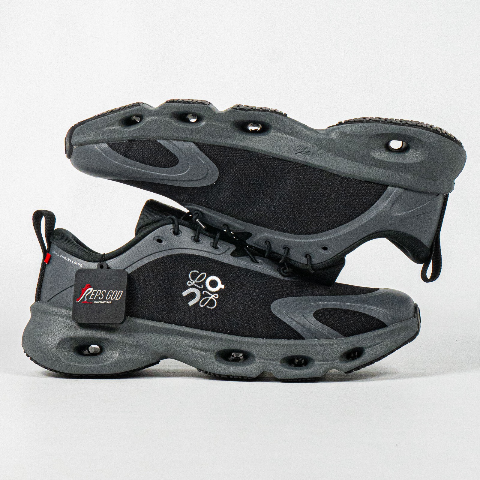 Sepatu On Running Cloudsolo x Loewe Black Sneakers Authentic - Image 2