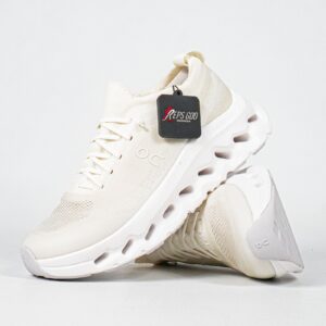 Sepatu On Running Cloudtilt Moon White Frost Sneakers Authentic