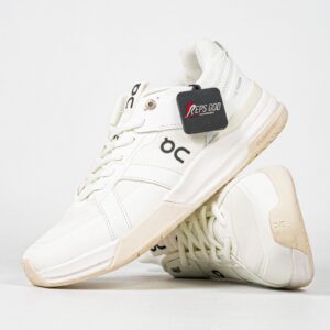 Sepatu On The Roger Clubhouse Pro White Ice Sneakers Authentic