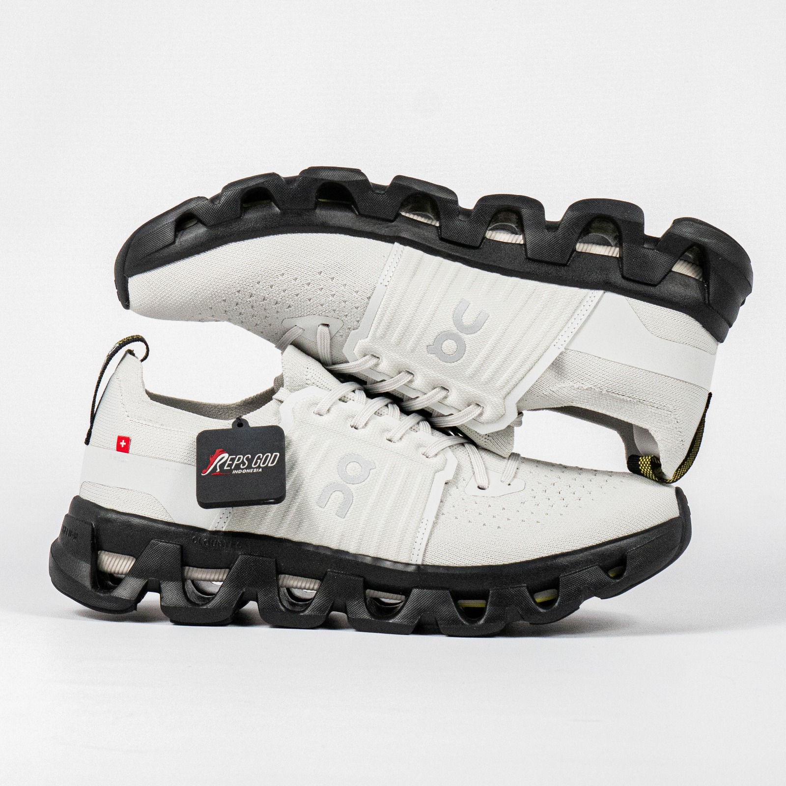 Sepatu On Cloudswift 4 Wolf Black Sneakers Authentic - Image 4