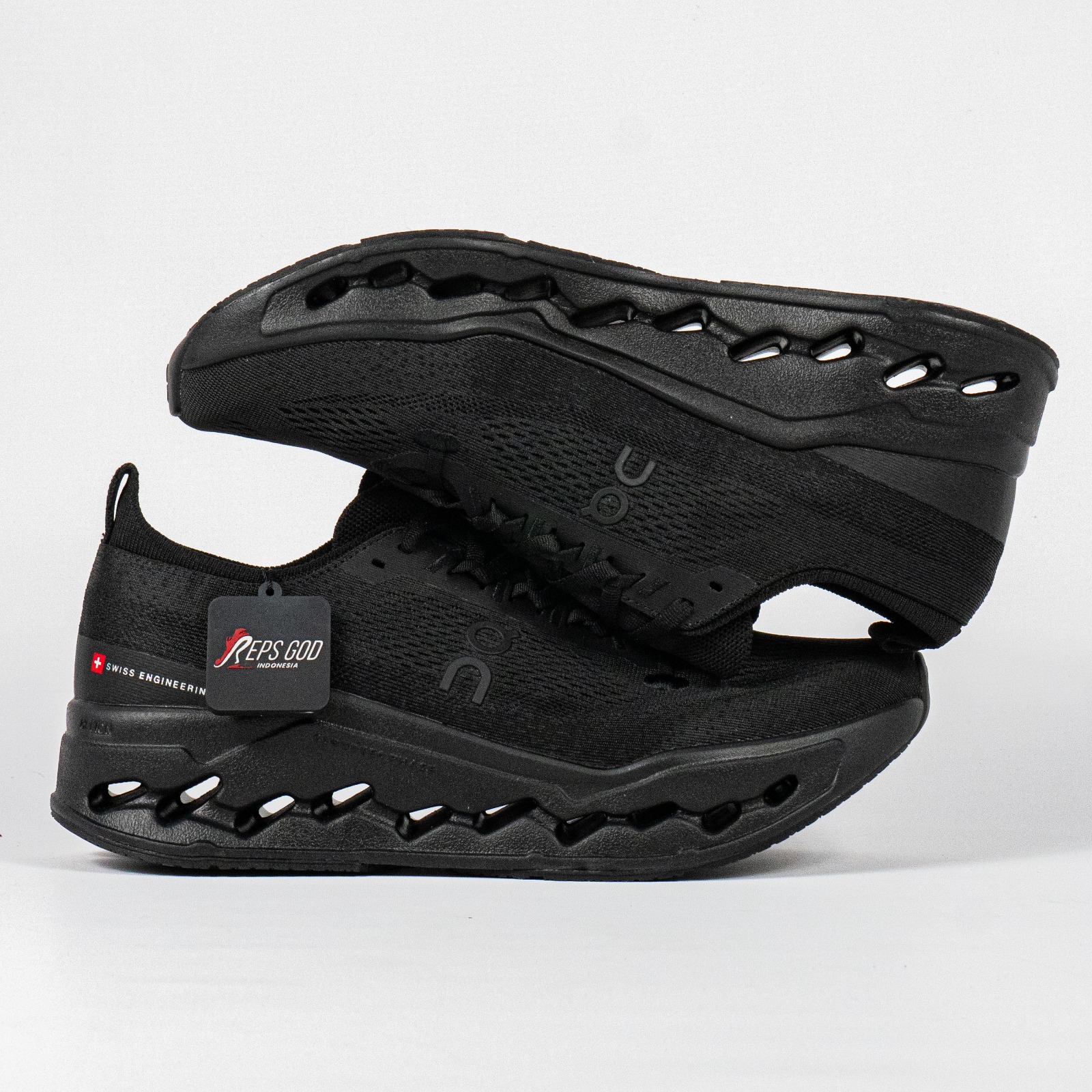 Sepatu On Cloudsurfer Max Black Sneakers Authentic - Image 4