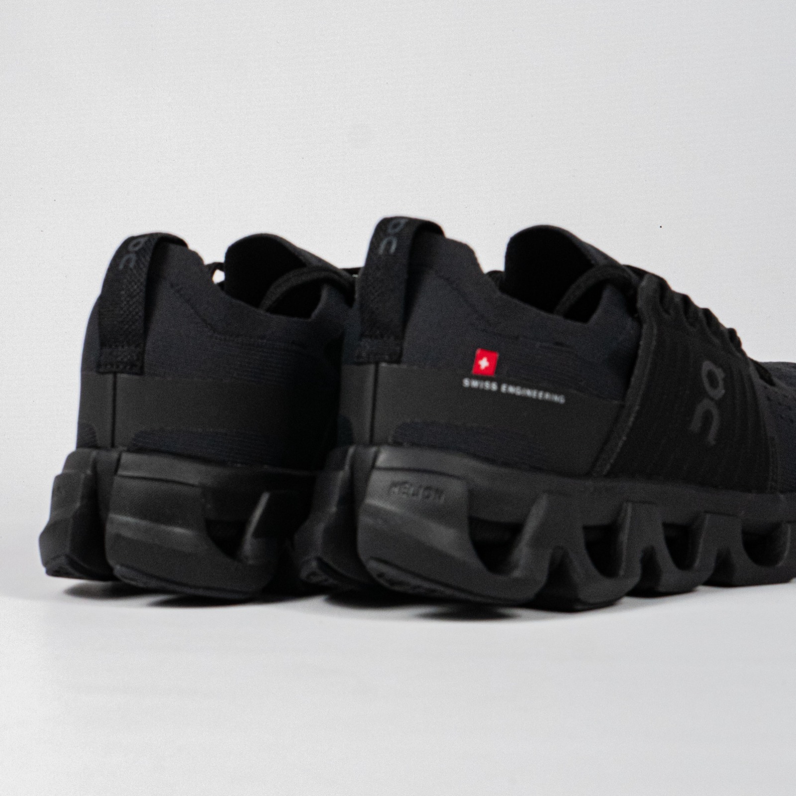 Sepatu On Cloudswift 4 Black Eclipse Sneakers Authentic - Image 3