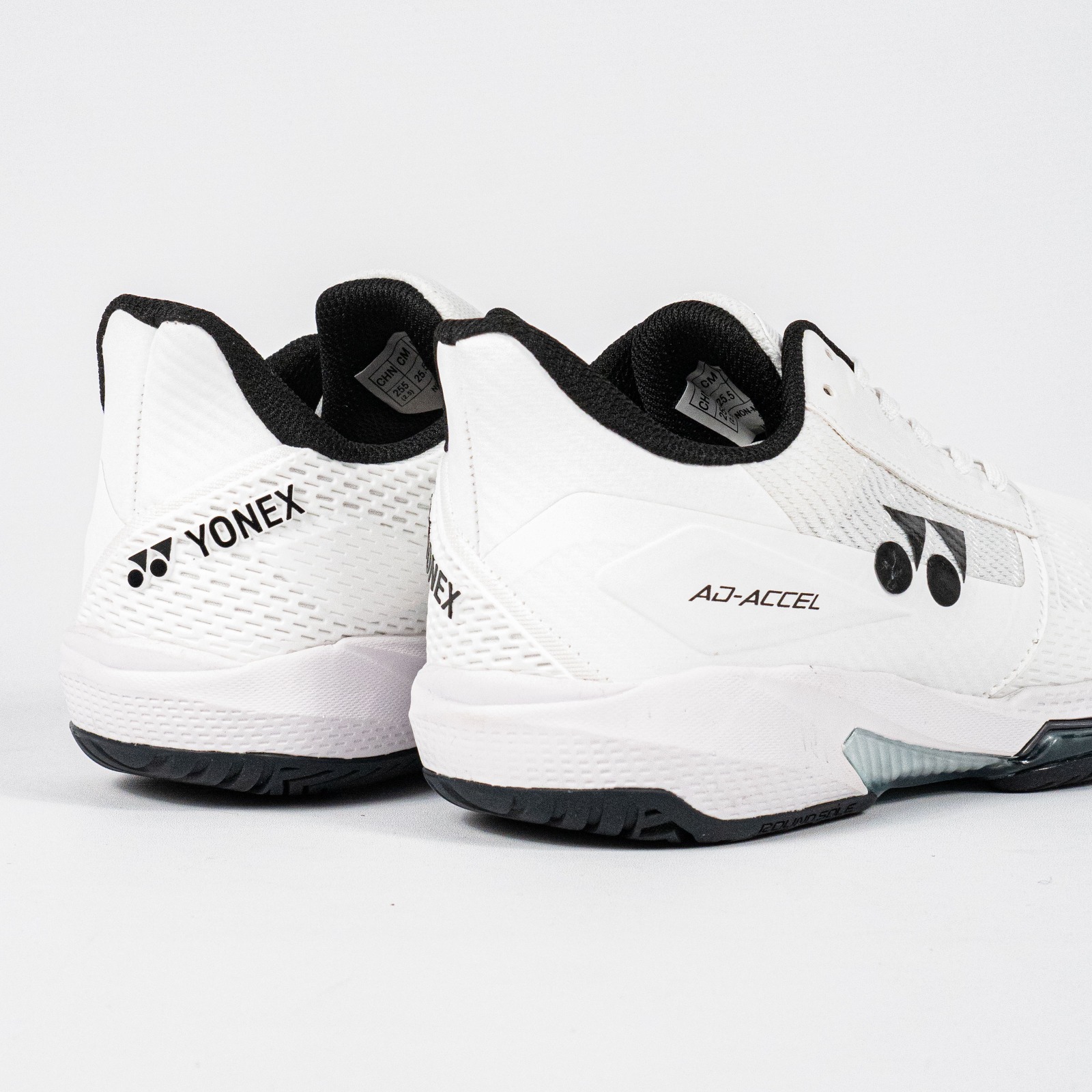 Sepatu Yonex Power Cushion AD-ACCEL Clay White Black Sneakers Authentic - Image 3