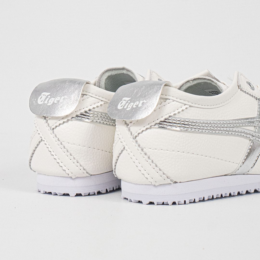 Sepatu Onitsuka Tiger Mexico 66 Slip On Leather White Metallic Silver Unisex Sneakers Casual Authentic - Image 3